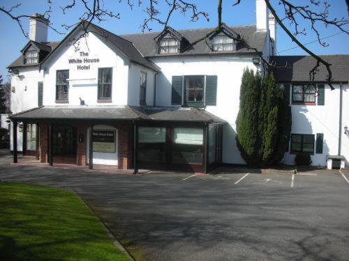 The White House Hotel Telford Exterior foto